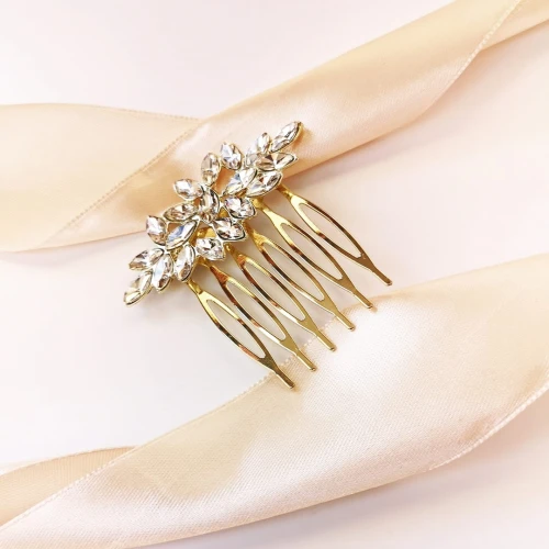 Subtelny grzebyk ślubny złoty z cyrkoniami