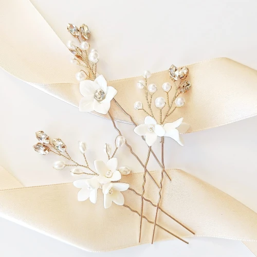 Zestaw wsuwek szpilek kokówek ślubnych z kwiatami cyrkoniami i perłami