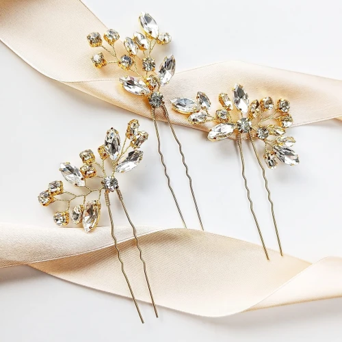 Zestaw złotych wsuwek z cyrkoniami do fryzury ślubnej