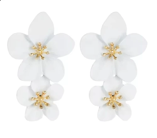 Kolczyki białe podwójne kwiatowe lekkie na sztyft