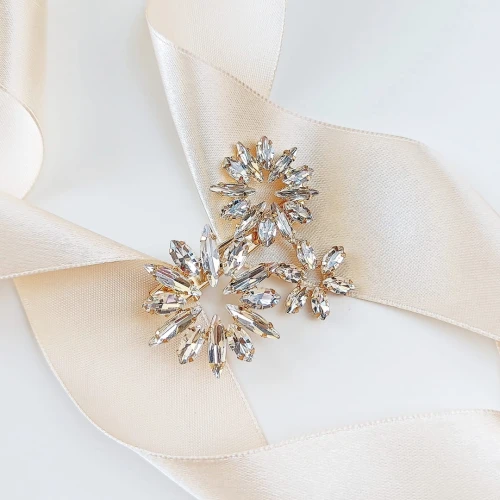 Złota spinka ślubna cyrkonie koła kwiaty