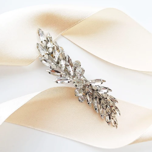 Srebrna spinka ślubna z listkami na zatrzask