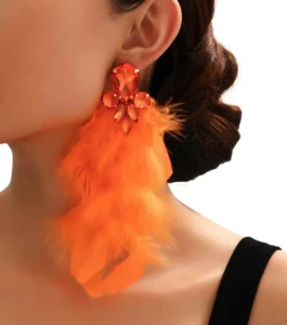 Kolczyki pomarańczowe długie z piórami glamour