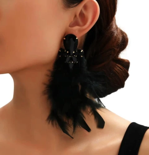 Kolczyki czarne długie z piórami glamour