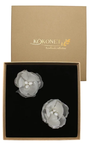 Kwiatowe jedwabne srebrne kolczyki AMARYLIS silver