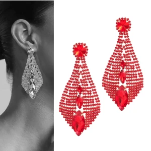 Kolczyki czerwone efektowne chandelier z drobnymi cyrkoniami