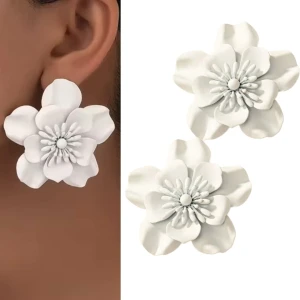 Kolczyki białe efektowne na wesele do letniej sukienki