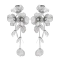 SREBRNE długie wiszące kolczyki kwiatowe metalowe lekkie okazałe XXL
