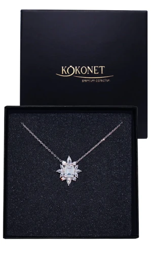 Srebrny naszyjnik z rozetą aplikacja zawieszka elegancka biżuteria PREZENT