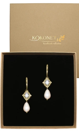 Kolczyki ślubne z perłami w stylu old money MARISOL gold